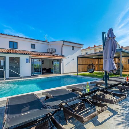 Villa Paradise Медулин Екстериор снимка
