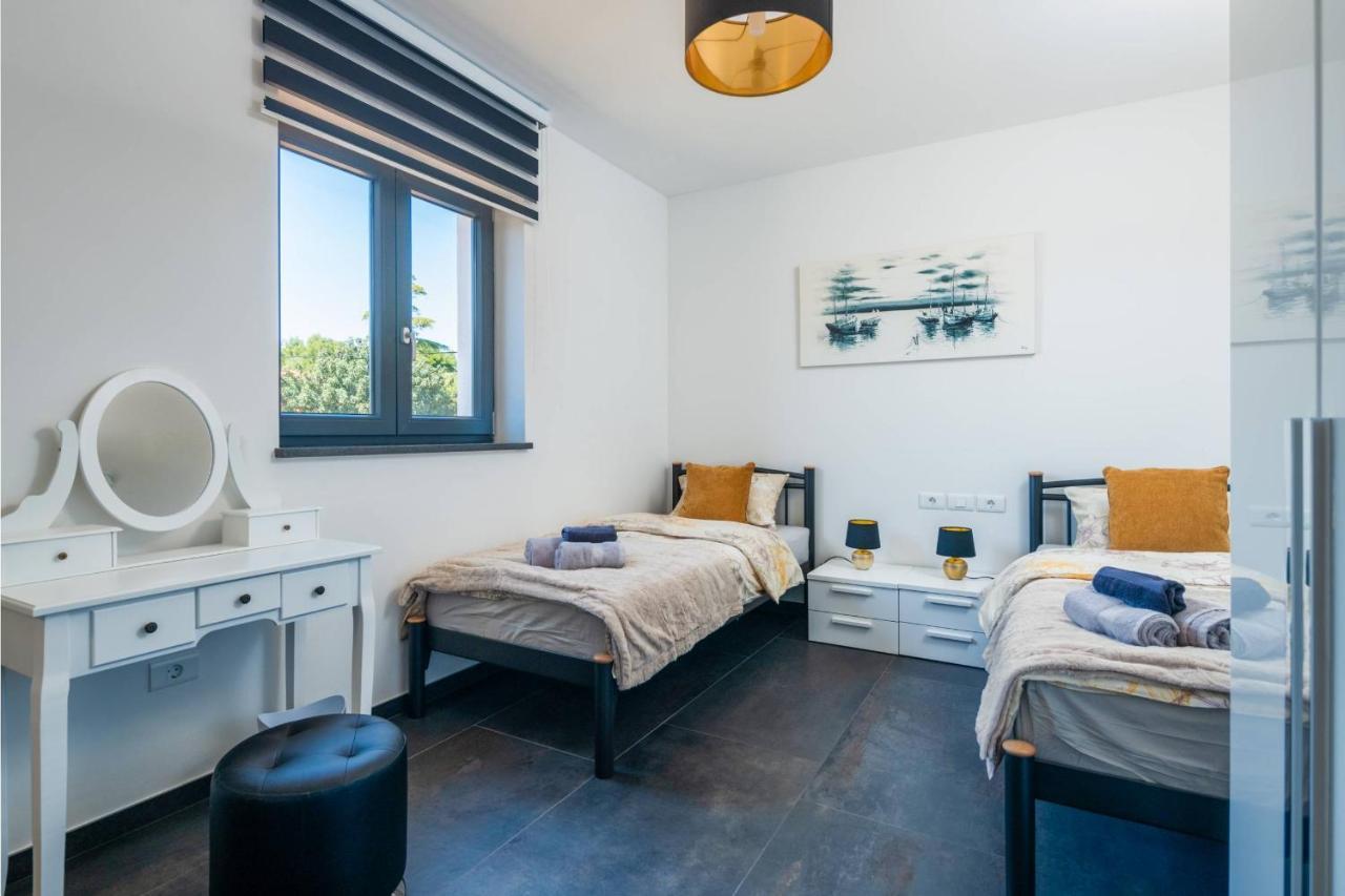 Villa Paradise Медулин Екстериор снимка