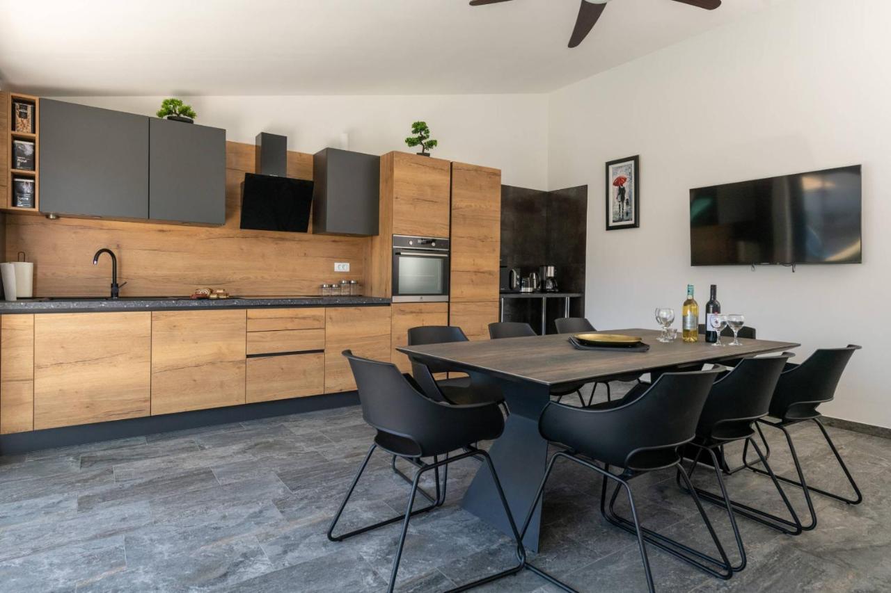 Villa Paradise Медулин Екстериор снимка