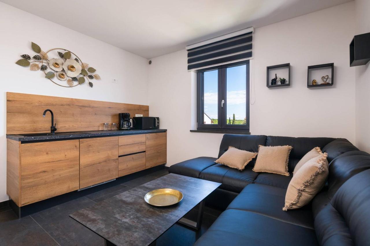 Villa Paradise Медулин Екстериор снимка