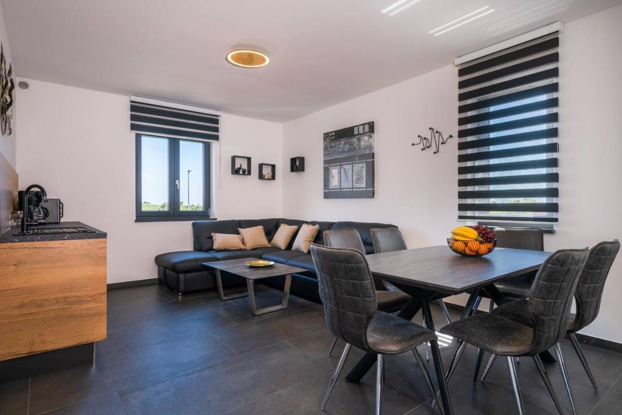 Villa Paradise Медулин Екстериор снимка