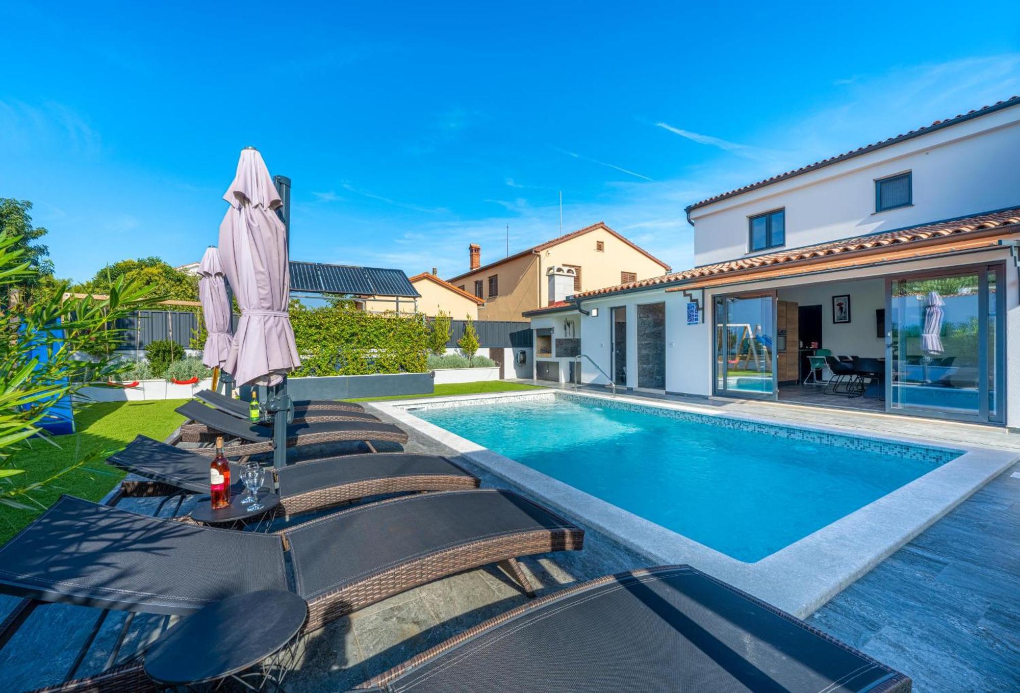 Villa Paradise Медулин Екстериор снимка